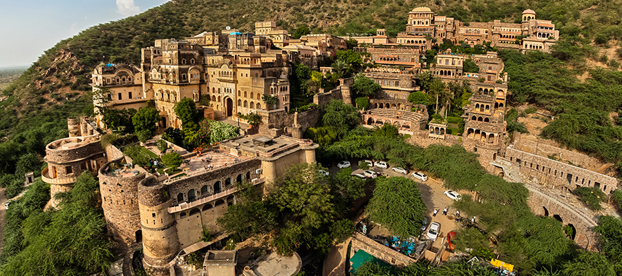 neemrana fort